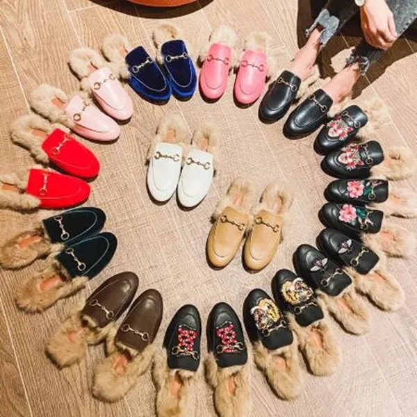 Kürk Mules Flats Tasarımcı Terlik Kadın Loafer'lar Hakiki Deri Sandalet Rahat Ayakkabılar Princetown Metal Zincir Ayakkabı Erkekler Dantel Kadife Terlik 2021