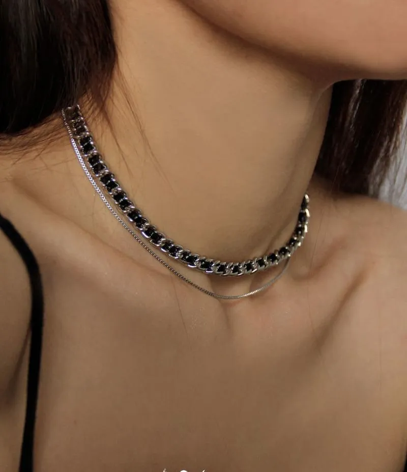 Chokers Girl Style Ins Chaîne en métal Clavicule en cuir PU