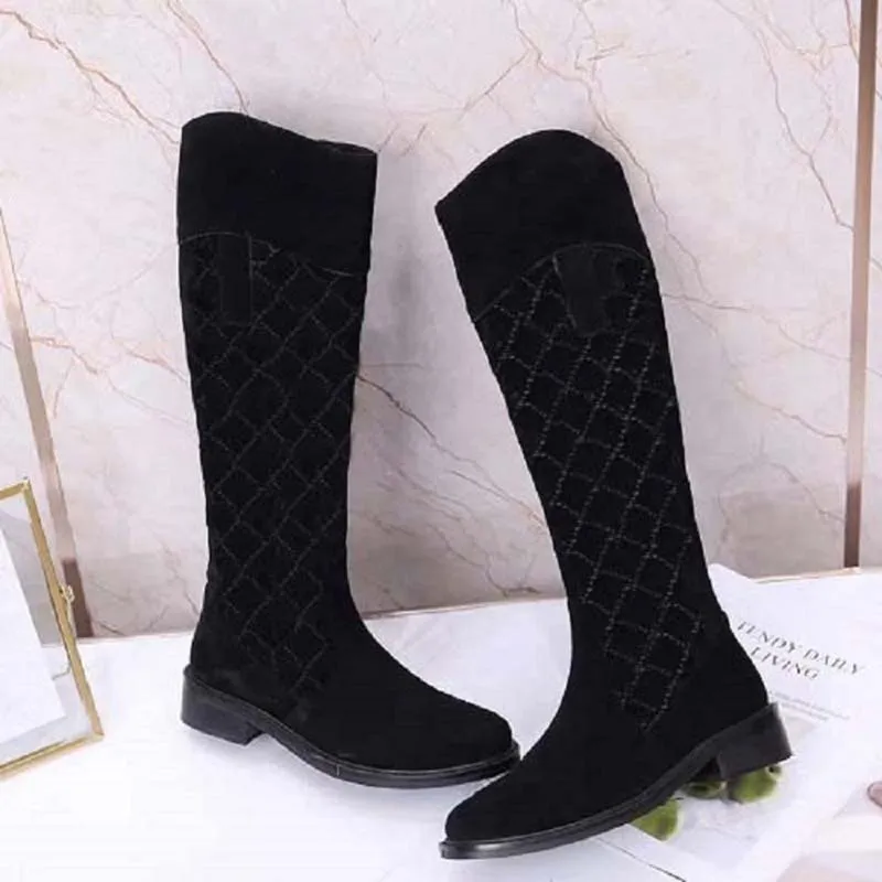 Winter hot selling fashion luxury designer boots boots flip leather warm 35-41 belt box shoes 008 2502