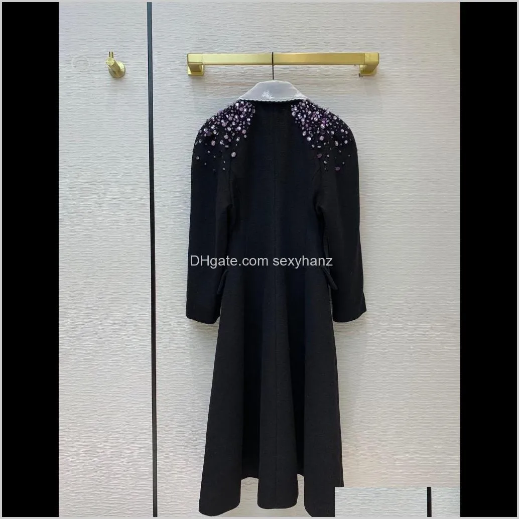 2020 new ladies high quality fashion long sleeve neckline silk embroidered lace collar stitching rhinestone wool coat 11241