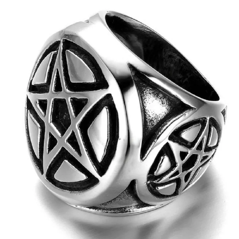 Bagues de cluster pour hommes couleur argent Pentacle Pentagram Star en acier inoxydable Biker Ring252e