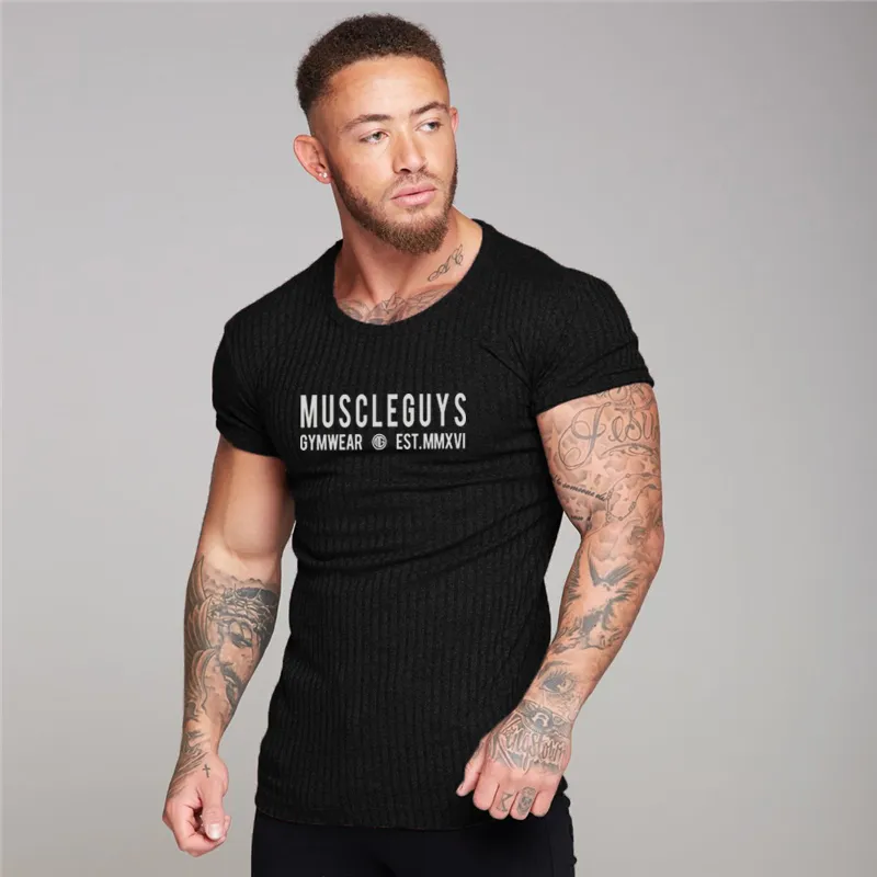 Novas Moda Homens Camisetas Top de Compressão Verão Tees Mens Mens Manga Curta Casual O Neck Fitness Fitness Tshirt Sportswear 210421