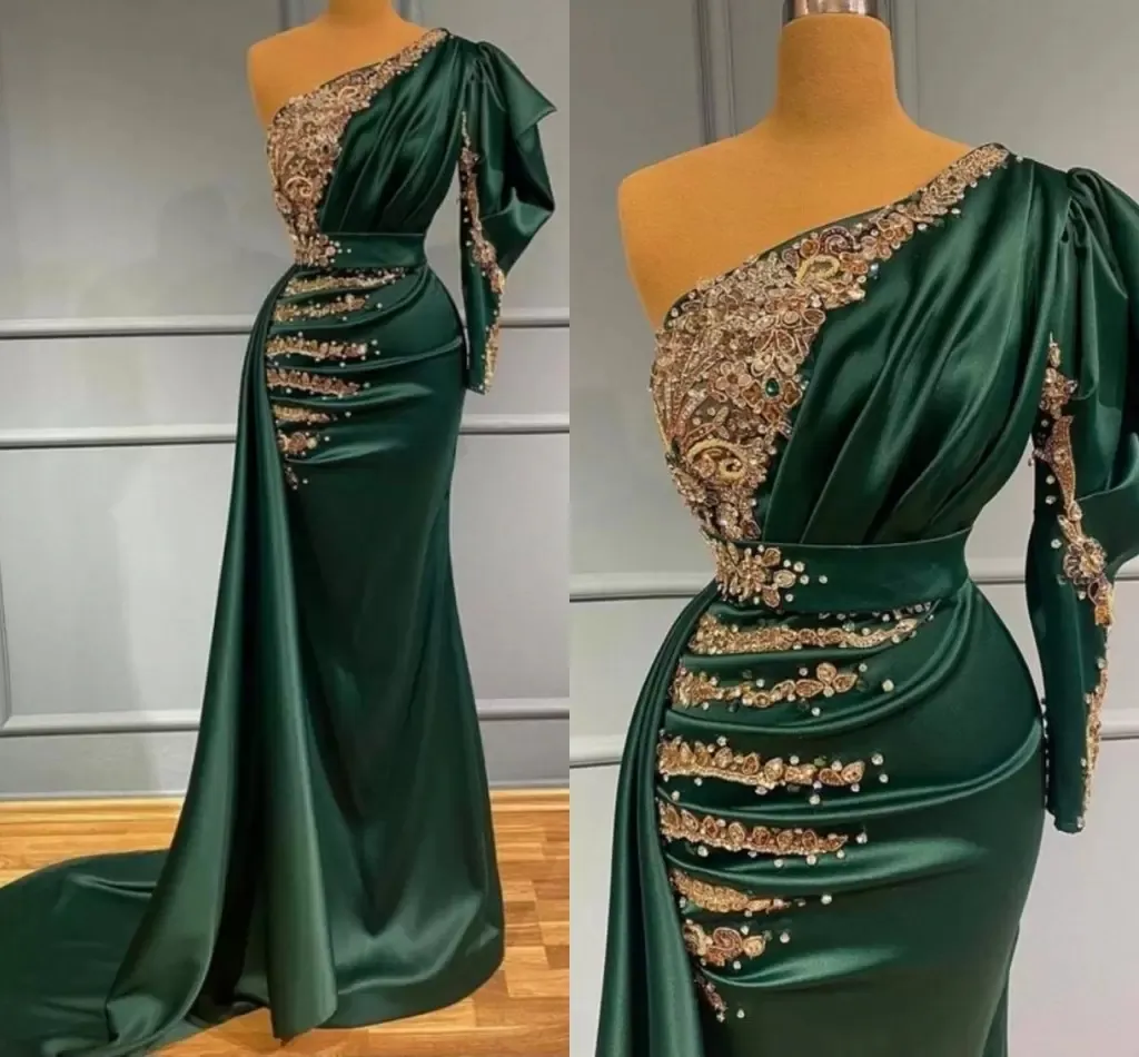 Charmante robe de soirée sirène vert foncé en satin avec des appliques de dentelle dorée perles une épaule plis longues robes d'occasion formelles robes de fiesta