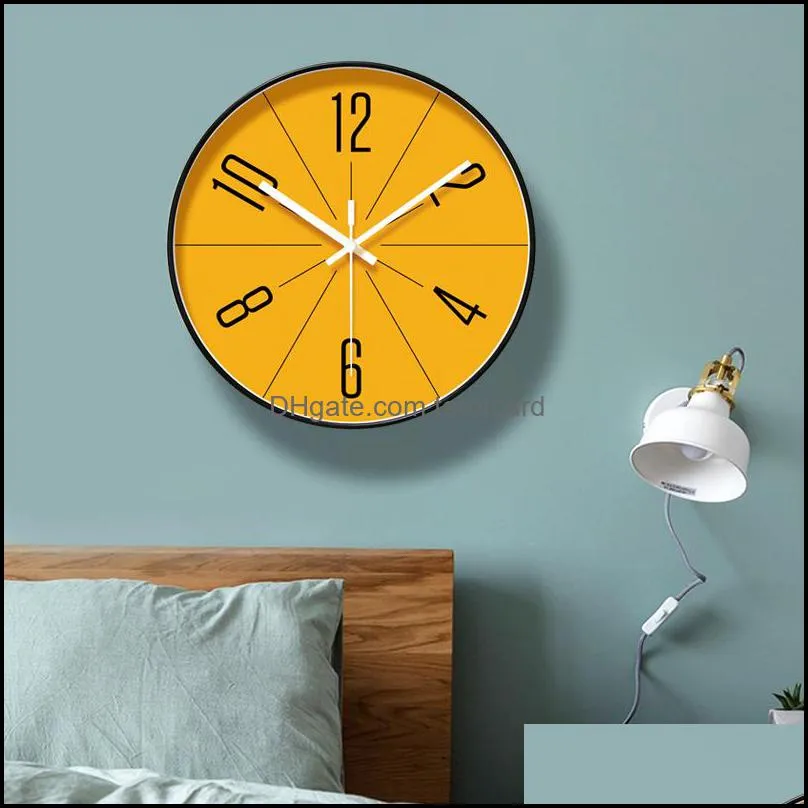 Round Creative Mute Modern Design Large Wall Clock 10 inch Clocks for Home Kitchen Living Room Decor Battery Operated Silent