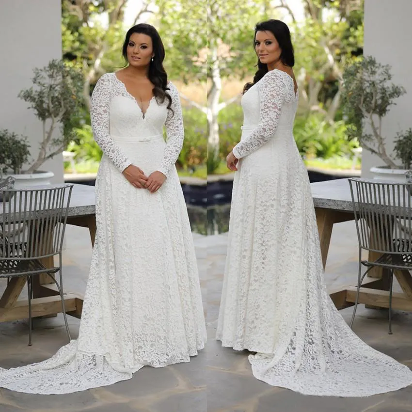 2021 Plus Storlek Lace Bröllopsklänningar Deep V Neck En linje Långärmade Brudklänningar Sweep Train Robe de Mariée