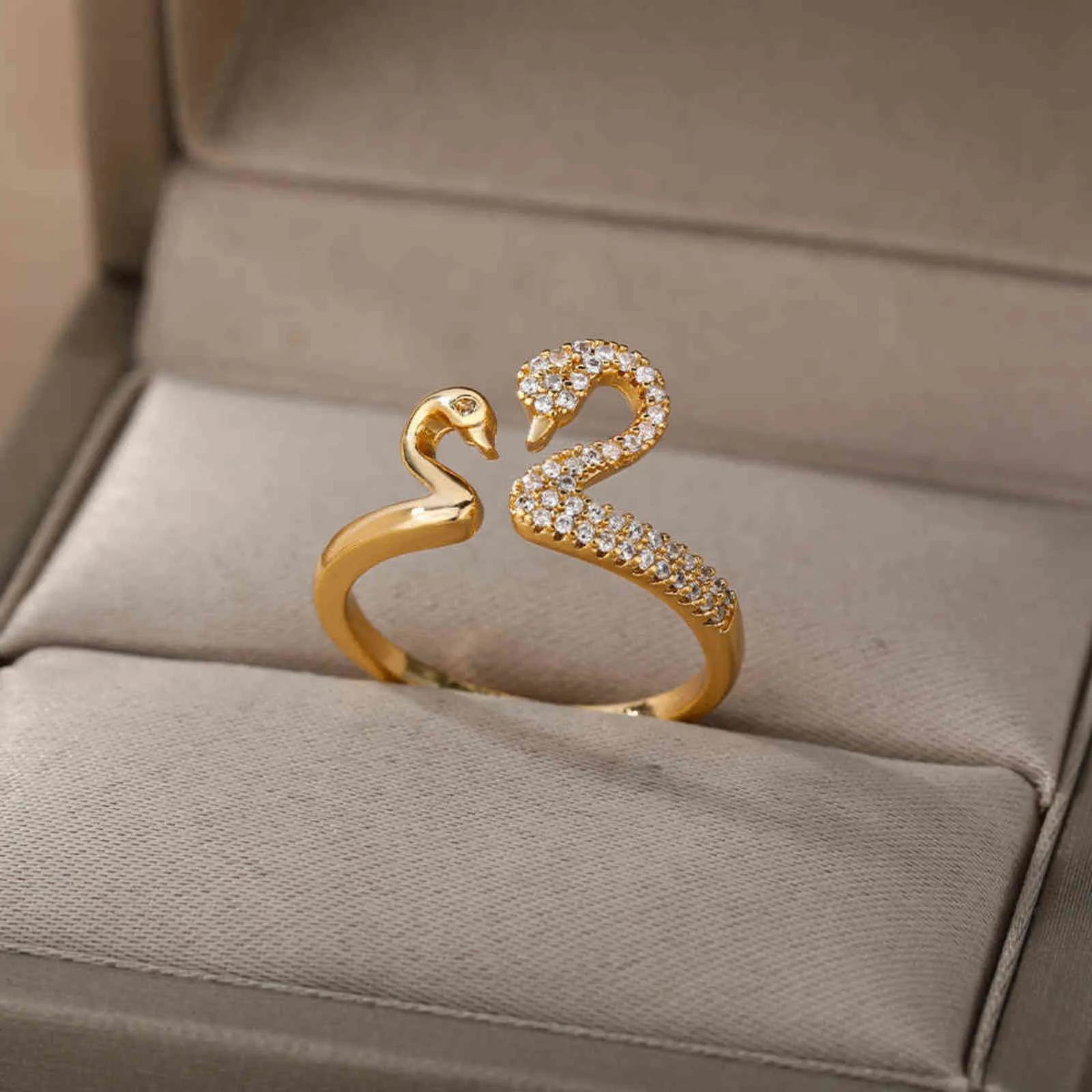 Romantisch kijken naar elkaar Swan Ringen voor vrouwen Gold Sliver Color Love Openning Paar Ringen Bruiloft Engagement Sieraden Gift G1125