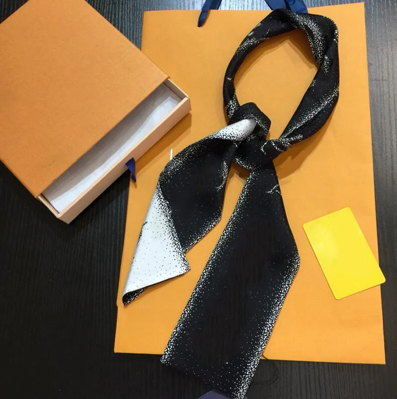 2022 Designer Scarf For Women Square Silk Scarves Neck Cravat pannband Super Soft Top Ribbons hårband 120*8cm 10 stilar Hög kvalitet