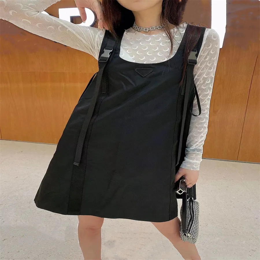 Suspender Dress kjol triangel ålder reducerar a-line kjolband justerbara overaller ärmlös lös 262m