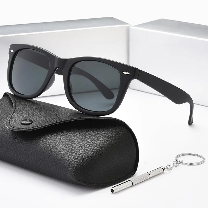 2022 Groothandel zonnebril Mens Rijtinten Mannelijke zonnebril voor mannen Designer Luxe Women Fashion Sunglass met doos