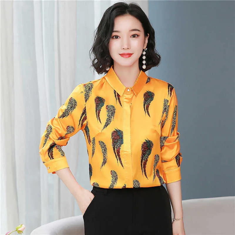 Koreaanse Mode Zijde Dames Blouses Office Lady Feather Pattern Shirt en Blouse Satin Womens Tops Plus Size XXXL 210531