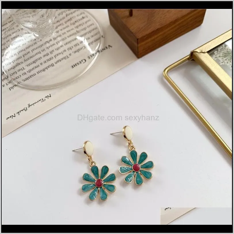 green daisy stud earrings for women dripping oil petal flower sunflower short simple fashion jewelry accessories