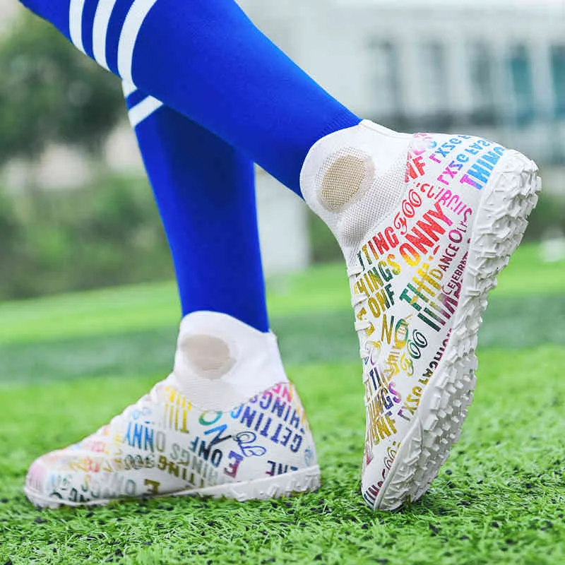Scarpe da football americano Scarpe da interno Uomini Superfly Respirazione antiscivolo Futsal FG AG Turf Bambini Donne Sneakers 210809