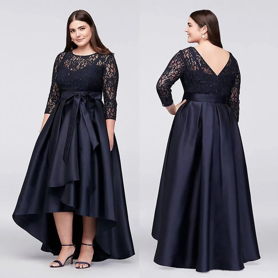 2022 Zwart Plus Size Hoge Lage Formele Avondjurken met Half Mouwen Sheer Juweel Hals Kant Top A-lijn Korte voorste Prom Draag vrouwen Speciale Gelegenheid Jurken Mother's Jurk