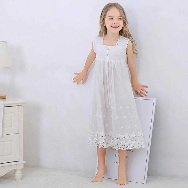 Toddle Girl White Nightdress Prinsessan Klänning Barn Pyjamas Nattklänningar för Flickor Kids Night Dress Girl Lace Sleeping Dress 210908