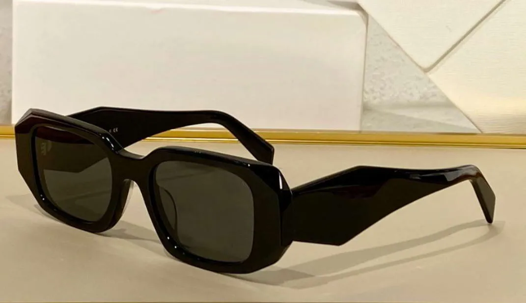 17w svarta grå fyrkantiga solglasögon för kvinnor sommarsolglasögon Mode solglasögon UV400 skyddsglasögon med låda