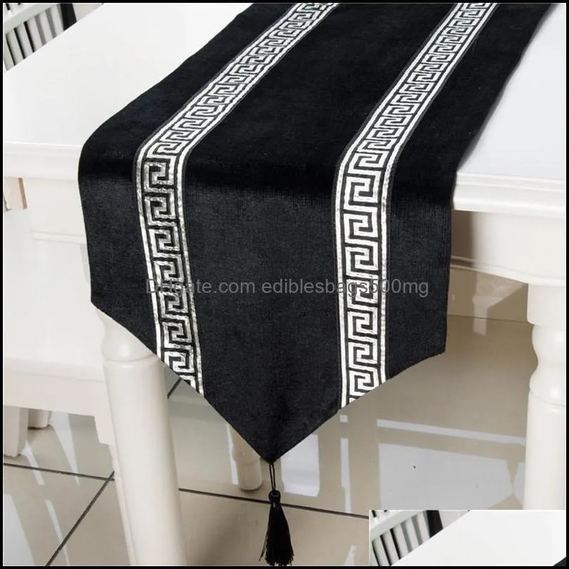Borddukar Textil Hem Gardentable Runner 33 x 180cm Lyx med tofsar för att äta bröllopsfestjulkaka blommig mjukt bordlot