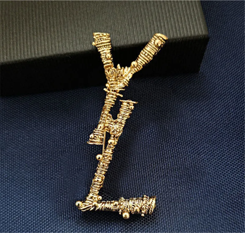 fashion_store118 Luxury Gold Letter Brooch Pins for Men and Women - Designer Fashion Vintage Jewelry for Suits and Dresses - 4*7cm Size
