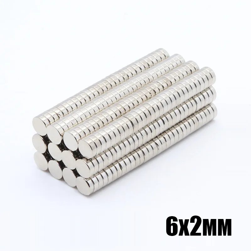 Hurtownie - W magazynie 200 sztuk Silne Round NDFEB Magnesy Dia 6x2mm N35 Rare Earth Neodymium Stały Craft / DIY Magnes