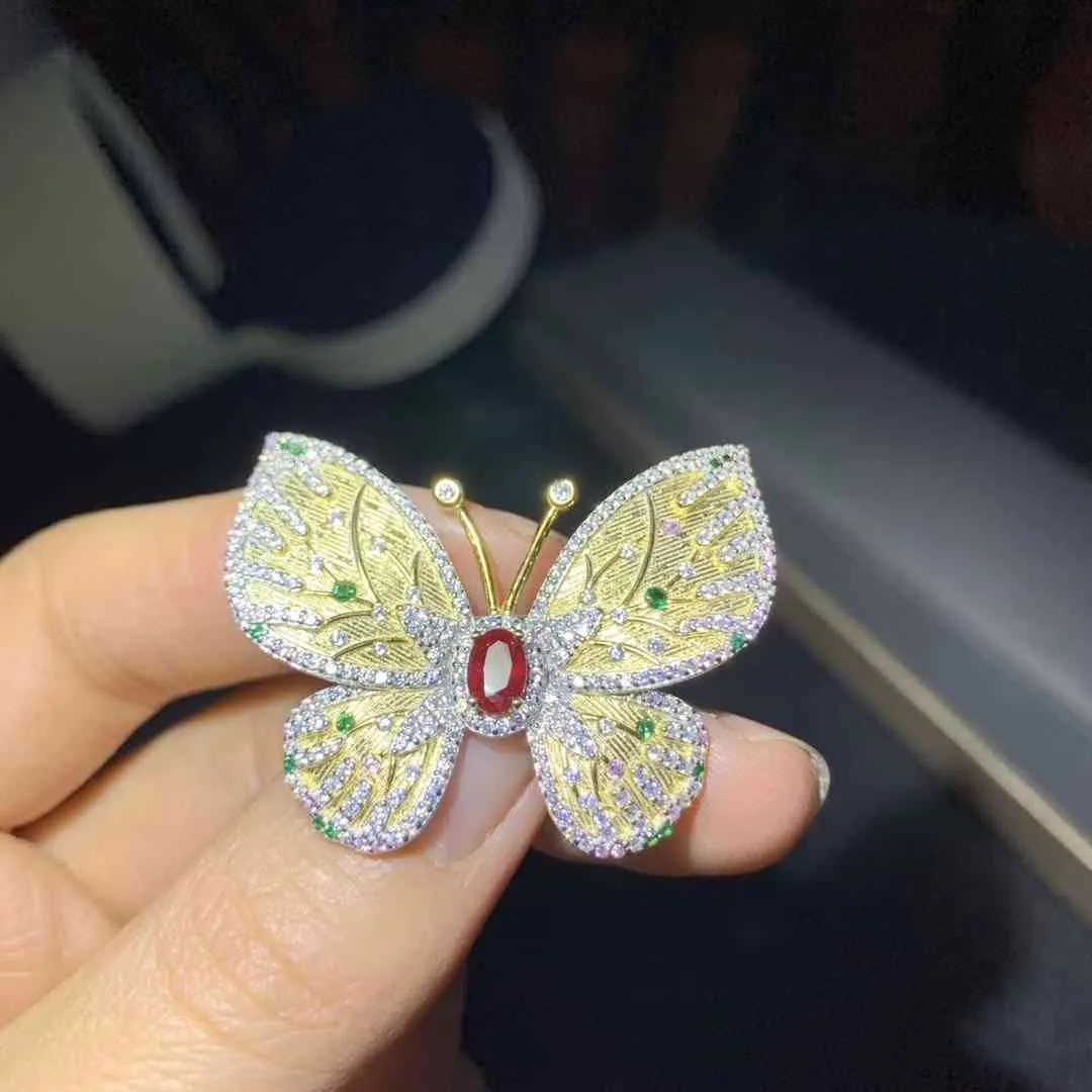 Biżuteria Colife 925 Butterfly Party 4 * 6mm Ruby Fashion Srebrny Gemstone Broszka Prezent dla kobiety