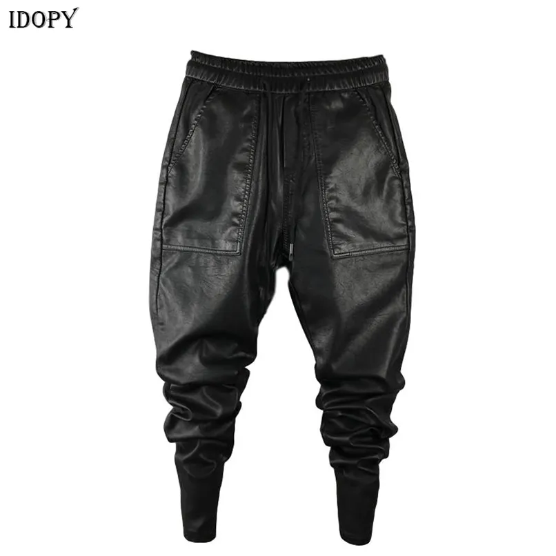 Idopy Mäns Vinter Varm Faux Läder Harem Byxor Elastisk Midja Drawstring PU Joggings Byxor för Man 211119