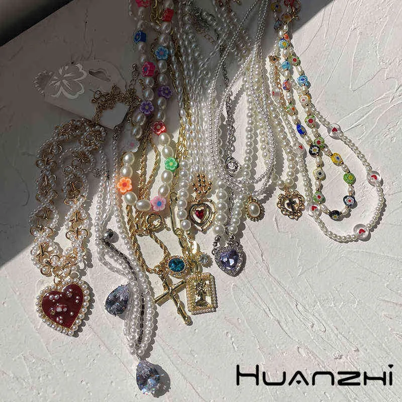 Huanzhi Vintage Sweet Choker Weave Pearls Red Heart Colorful Beaded Irregular Flowers Rhinestone Necklace for Women