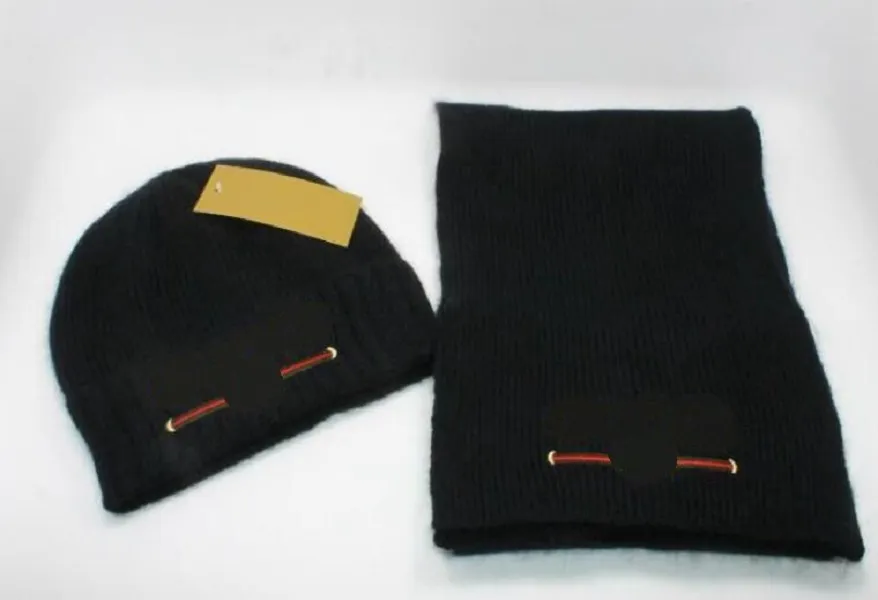 Ensembles de chapeaux et foulards pour hommes et femmes, écharpe tricotée avec lettres brodées, chapeau deux pièces, étiquette de mode, casquettes tricotées de Ski, automne et hiver