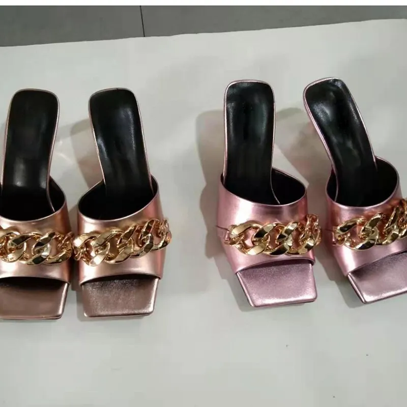 Sandali con catena di lusso da donna 2021 Top in vera pelle di alta qualità 5,5 cm Gladiatore da donna con tacco fine Designer Fashion scarpe da donna sexy da festa Pantofole con BOX