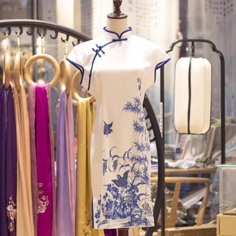 本数限定特価 民族の服刺繍 3夏の紫色の花柄の伝統的なの結婚披露宴のドレス メール便ok アパレル 民族服 Viskasprekybai Lt 本数限定特価 民族の服刺繍 3夏の紫色の花柄の伝統的なの結婚披露宴のドレス メール便ok アパレル 民族服 Viskasprekybai Lt