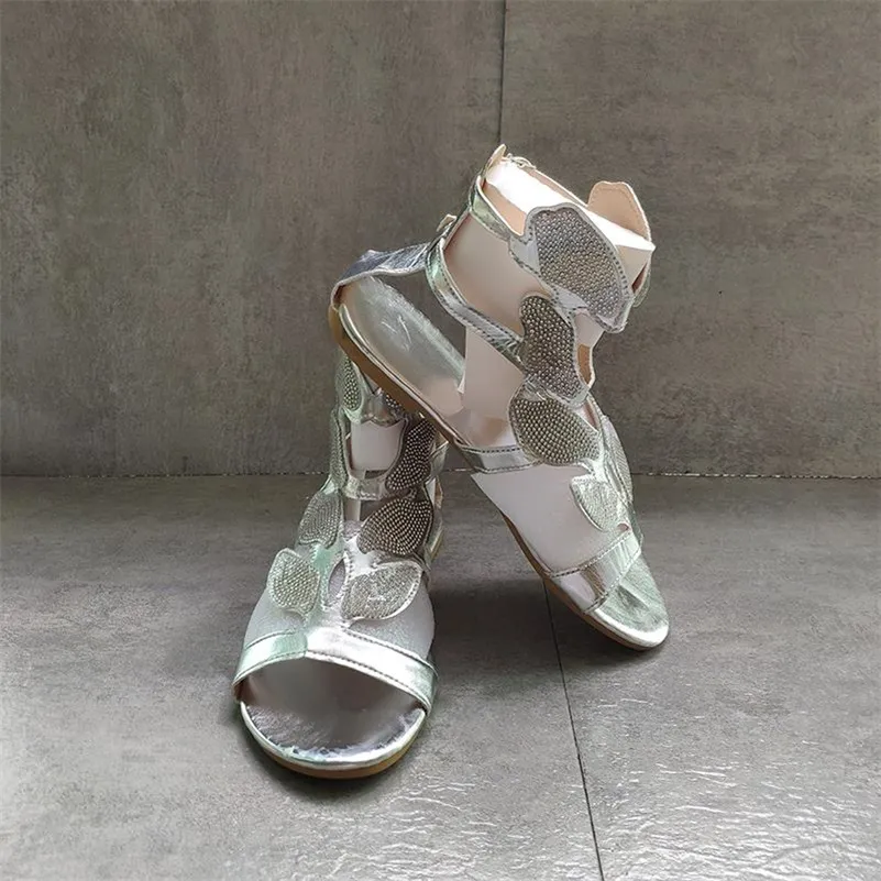 2021 디자이너 여성 슬라이드 데스 샌들 패션 여름 나비 라인 석 샌들 최고 품질 평면 신발 숙녀 플립 플롭 크기 35-43 W6