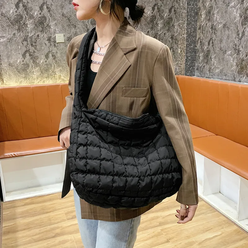 Big Down Tkanina Torby Na Ramię Dla Kobiet Casual Zipper Duża Pojemność Winter Crossbody Bag Markowe Designer Plaid Torebki