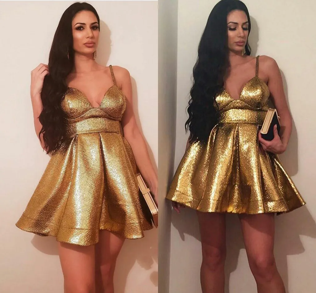 2021 Guld Sequined Satin Homecoming Dresses Short Plus Size Spaghetti Sweetheart Open Back A-Line Prom Graduation Dress Juniors Party Girls