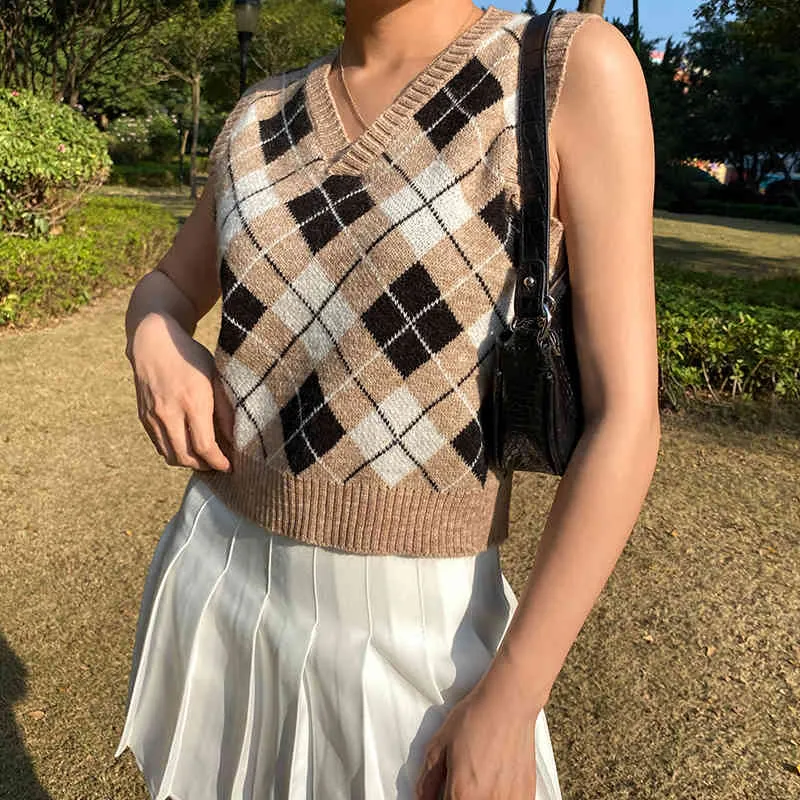 Y2K Aesthetic Argyle Plaid Knit Sweater Vest For Women Winter Warm