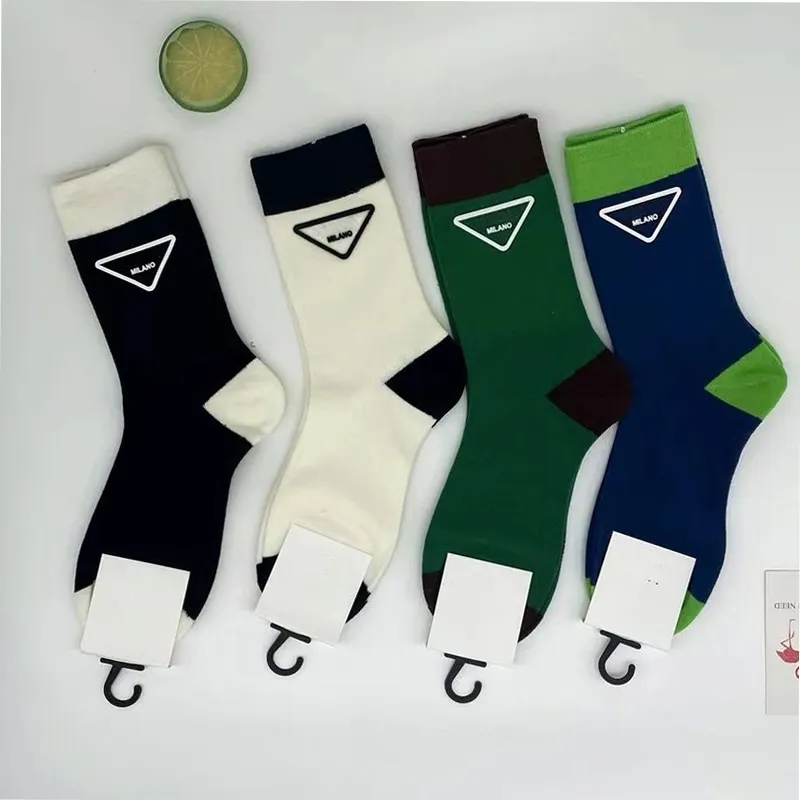 Women Girl Triangle Letter Socks Casual Cotton Breathable Sock with Tag Fashion Hosiery for Gift Party