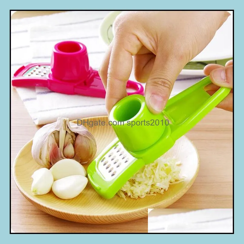 Useful Multifunctional Ginger Garlic Press Grinding Grater Planer Slicer Mini Cutter Cooking Gadgets Tools Kitchen Accessories LX1606