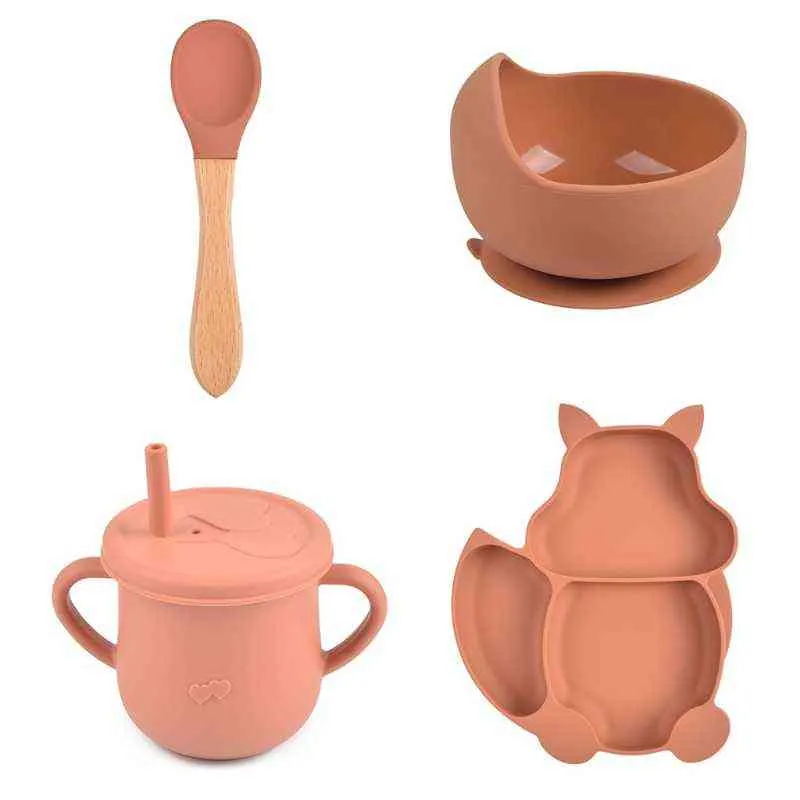 4 Pcs Baby Silicone Squirrel Divided Dinner Plate Sucker Bowl Spoon Straw Cup G1210
