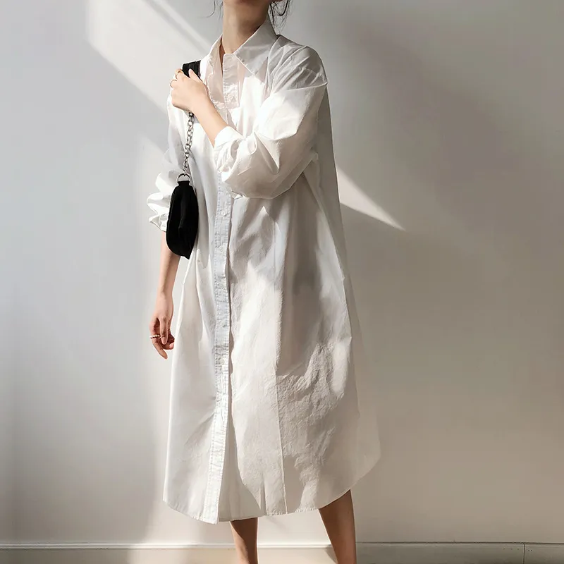 Damfjäder sommar solid färgskjorta Klänning Kvinnors Medium Long Lazy Style Overzie Sleeve Single Breasted Dresses 210520