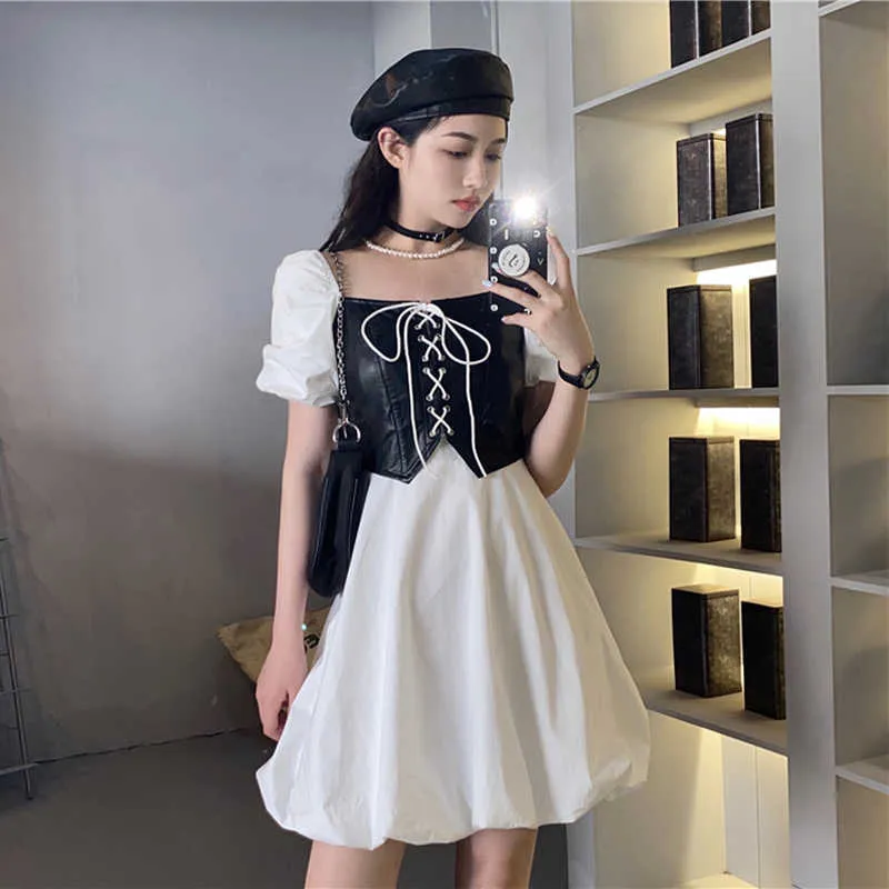 Summer Vintage High Street Square Neck Short Sleeve Patchwork Fake Two Pieces PU Leather Dress Women Bandage Vestido Swing 210610