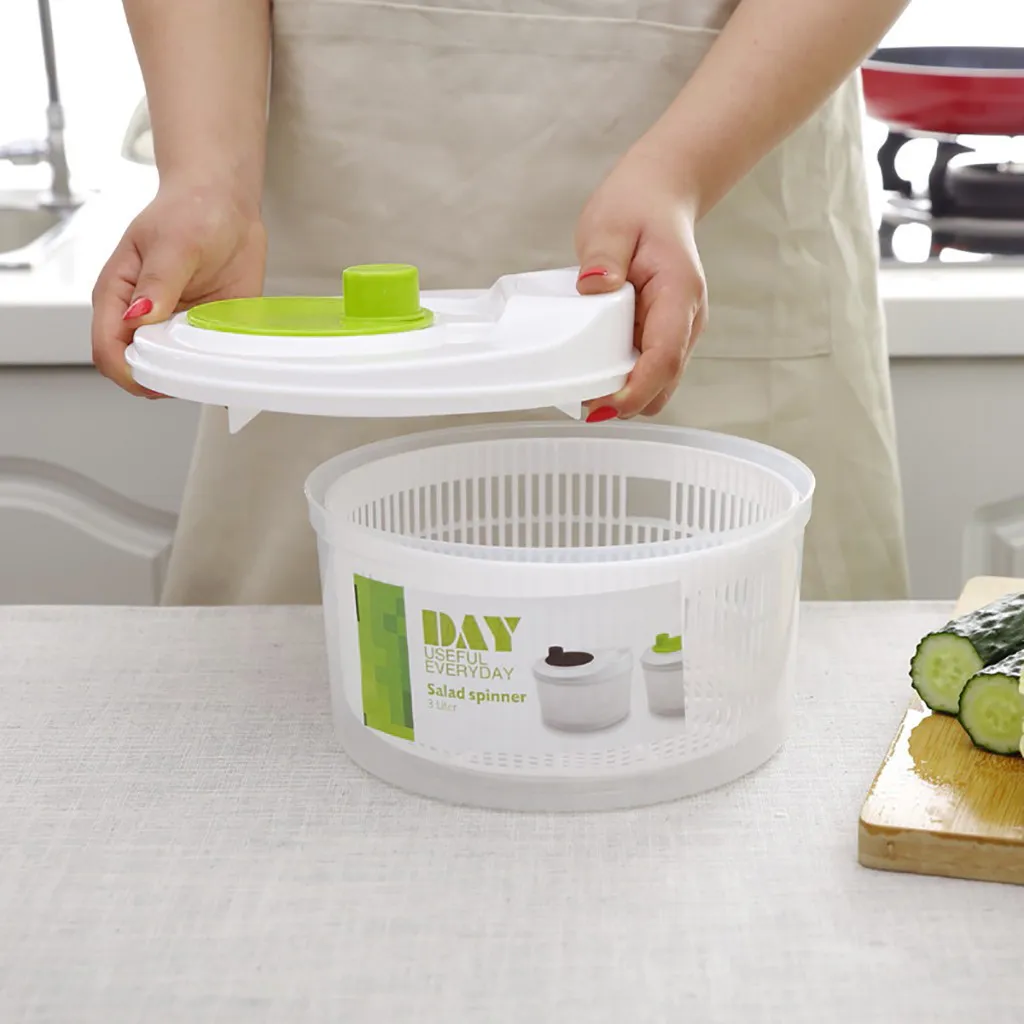 Salad clearance spinner strainer