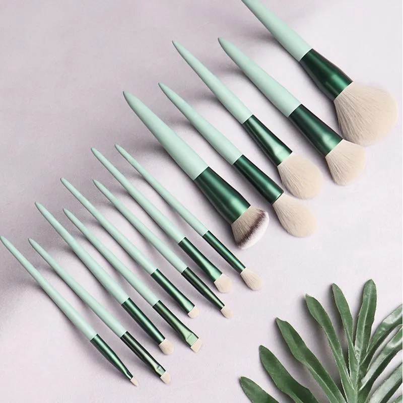 Ensemble de pinceaux de maquillage-le vert Matcha 13 pièces pinceaux cosmétiques-fond de teint en poudre stylos de beauté en fibre-outil de maquillage