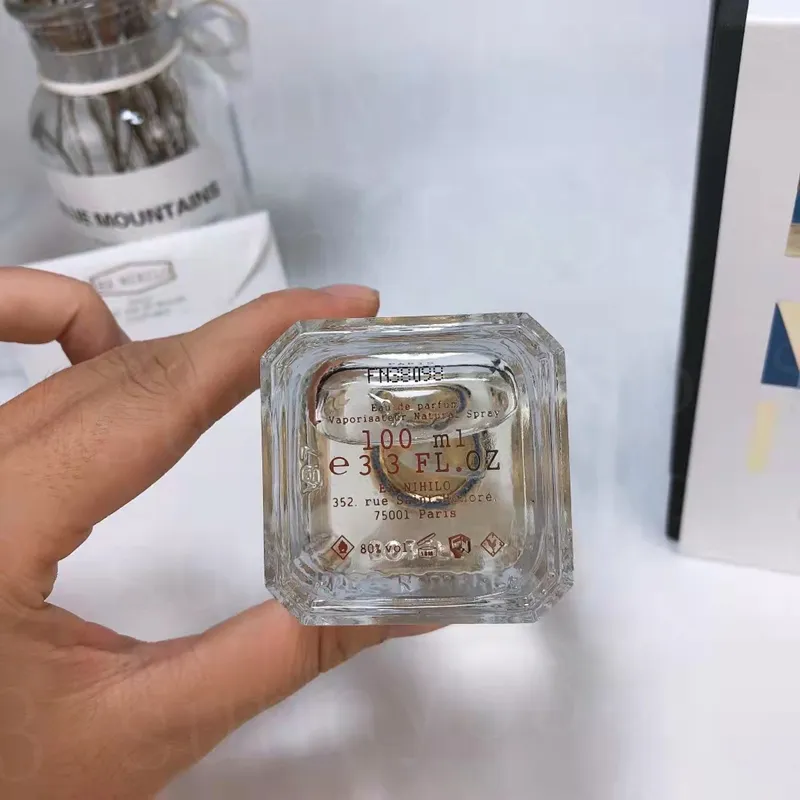 エクス ニヒロ フルール ナルコティック オードパルファム 100ml 持続