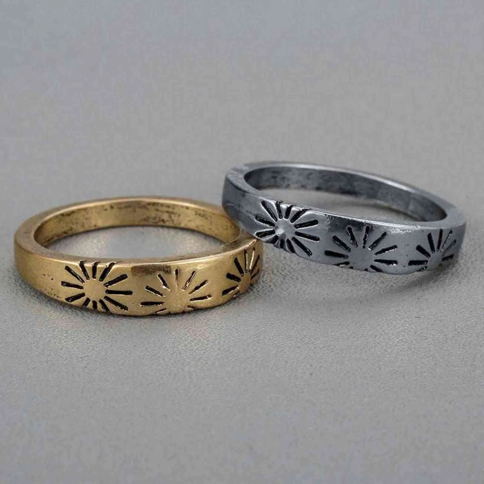 Gold Signet Rings For Women Men Dainty Retro Sun Design