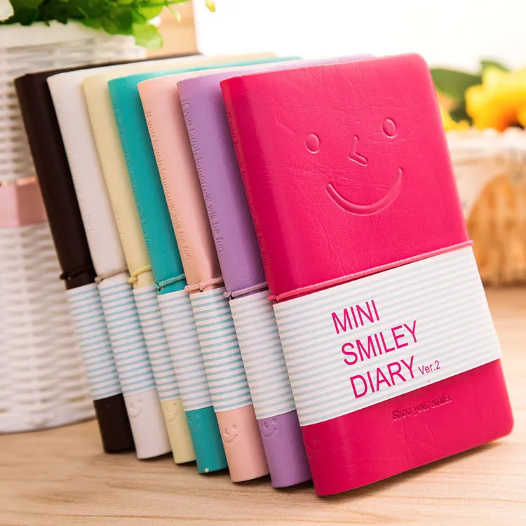 Smiley Diary Notebook Creative Smile Face Skórzany Notatnik Agenda Dziennik Travel Mini Note Pads Papiernicze Promocja Prezenty 80 * 130mm