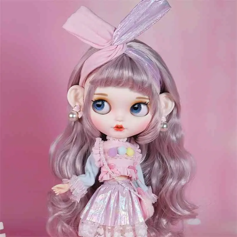 BUZLU DBS Blyth Doll 1/6 bjd anime bebek ortak vücut beyaz cilt mat yüz özel kombo dahil giysi ayakkabı eller 30 cm oyuncak 210923