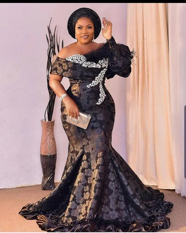 Plus taille arabe aso ebi sirène noir robes de bal sexy cristaux cristales en dentelle de lace en soirée deuxième robe de réception robe zj707