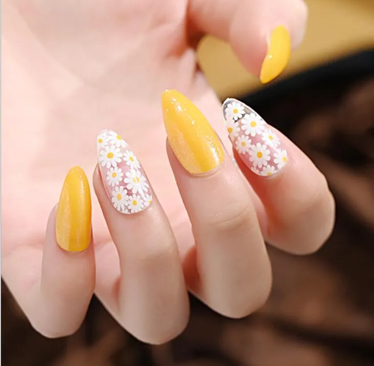 Chrysantheme Blume gelb DIY 24 Stück/Box Stiletto Press On False Nails Trips Fertiges Produkt Tragbare Full Cover Dekor Tipps Art.-Nr