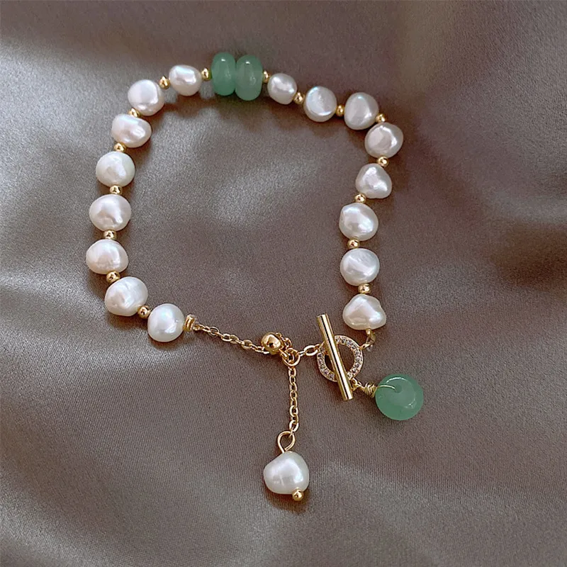 Klassisk Mode Natursten Pearl Pendant Armband för Kvinna Utsökt Ny Lucky Manschett Bracelet Anniversary Gift Luxury Smycken