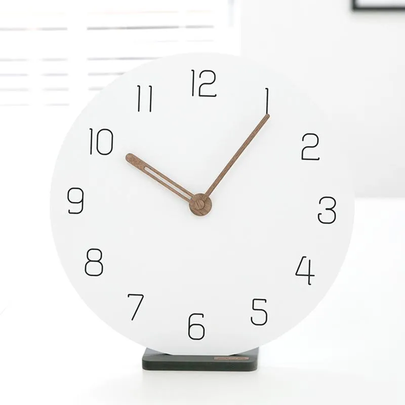 Orologi da parete Orologio dal design moderno Nordic Digital Northern European Simple Creative Living Room Orologio da tavolo silenzioso decorativo C5T105