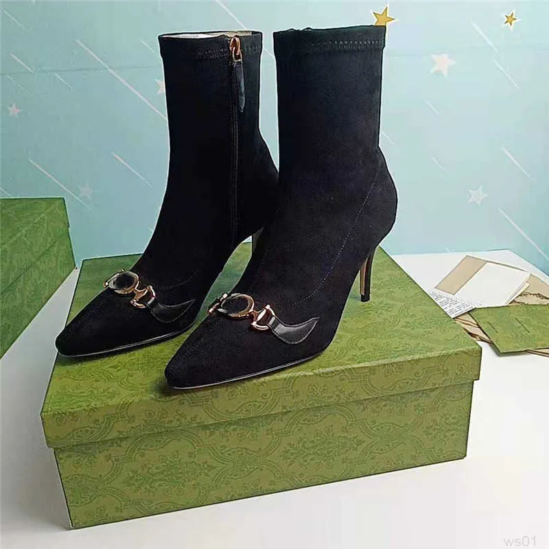 2022 Роскошные дизайнерские женские черные замшевые ботинки ботильоны буксировки буксируют буксирующие туфли с оригинальной коробкой