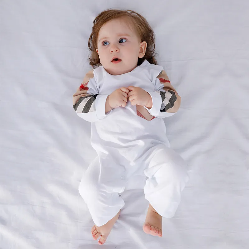 Moda marca lettera stile neonato vestiti bebe stampato orso cotone carino bambino bambino ragazzo ragazze pagliaccetto 0-24 mesi