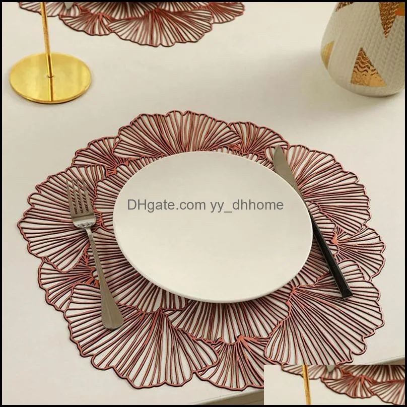 Mats & Pads Hollowed Out Flower Placemat PVC Thickened Table Mat Gold Round Stamping Heat Insulation Placemats Mug